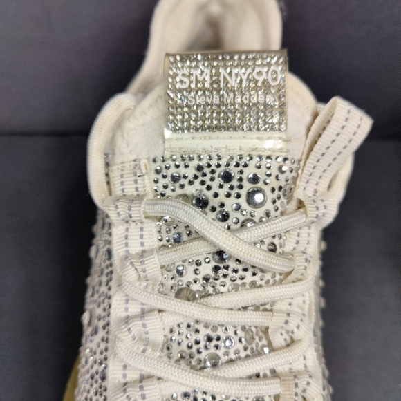 Steve Madden Women's Maxima Rhinestone Sneakes Off White Platform Shoes Size 9.5 - Picture 8 of 11